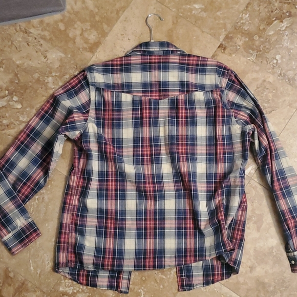 Long Sleeve Collard Flannel shirt - Picture 5 of 5